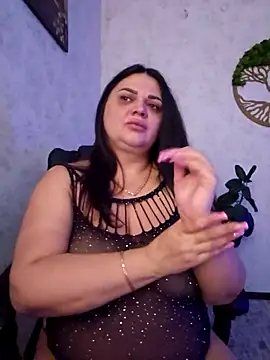 -CUTE-EVVIL- online show from May 2026 06:13:02 PM