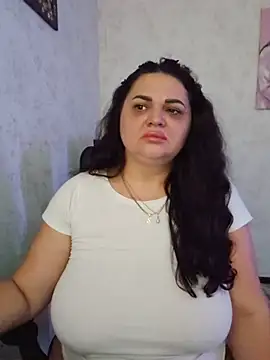 -CUTE-EVVIL- online show from June 2026 05:30:02 PM