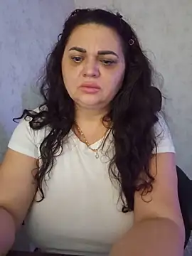 -CUTE-EVVIL- online show from July 2026 07:03:01 PM