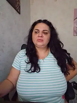 -CUTE-EVVIL- online show from June 2026 07:00:02 PM