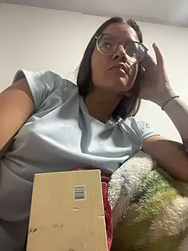 SamyandAllison online show from May 2026 12:42:02 AM