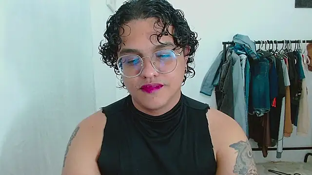 Diane exotic online show from May 2026 11:42:01 PM