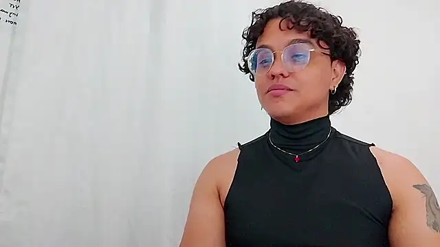 Diane exotic online show from April 2026 11:33:02 PM