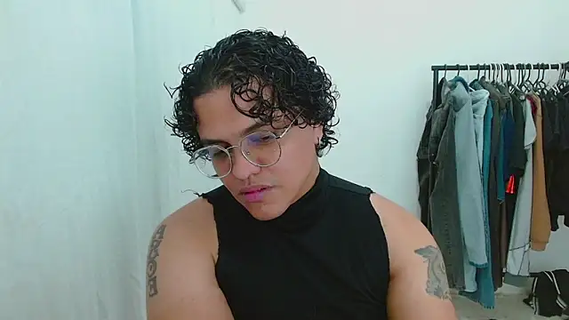 Diane exotic online show from May 2026 10:18:01 PM