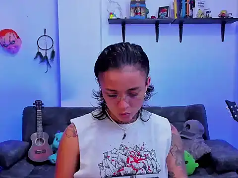 Sam Bartonn online show from May 2026 02:20:02 AM
