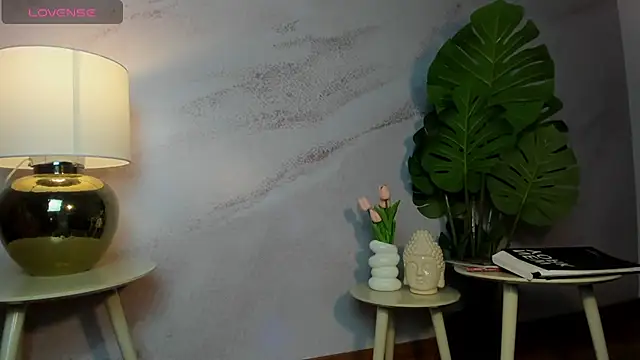 Iam Caami  online show from June 2026 07:00:02 PM