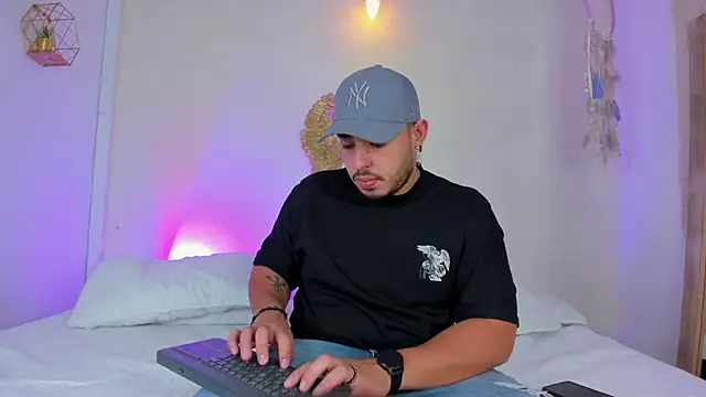 ChrisWyles online show from April 2026 11:28:01 AM