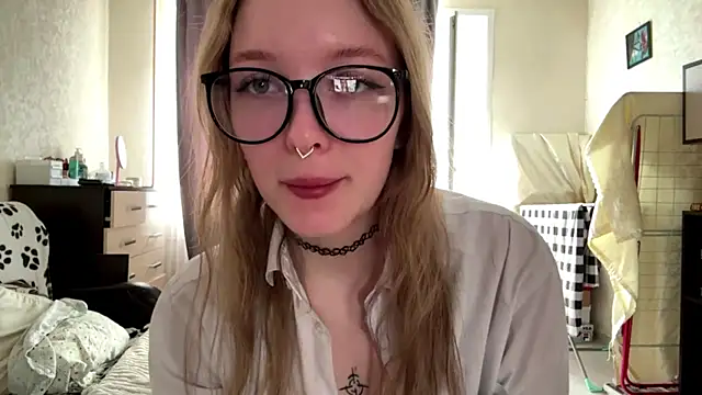 Elinthegreat online show from May 2026 01:12:02 PM