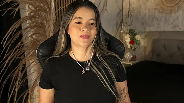 Snapshot of Leidy_2026 chatting on May 2026 01:03:02 PM Leidy 2026 online show from May 2026 01:03:02 PM