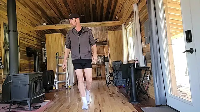 NakedCabinLife online show from April 2026 09:28:02 PM