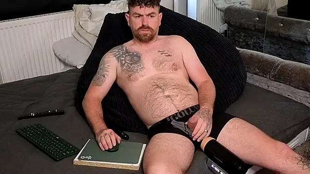 Snapshot of Naughtybihubbyxx chatting on May 2026 08:29:02 AM Naughtybihubbyxx online show from May 2026 08:29:02 AM