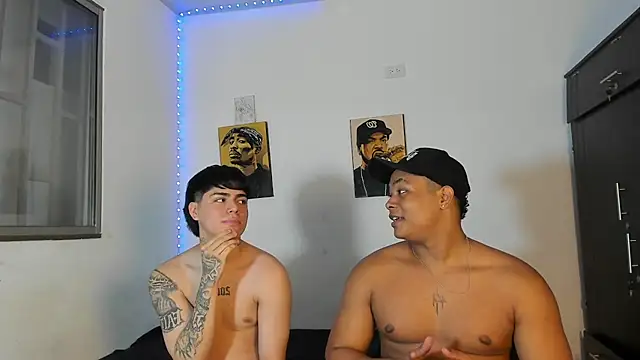 just2latins online show from May 2026 04:26:02 AM