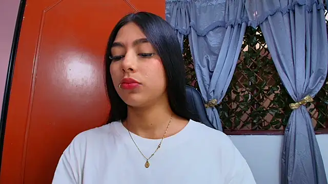 Sofia Browm online show from May 2026 08:49:02 PM