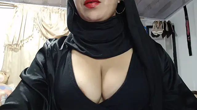 nadia  abaud online show from March 2026 03:41:02 AM