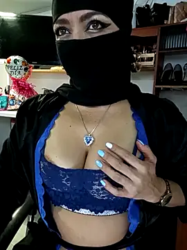 nadia  abaud online show from September 2025 01:44:01 AM