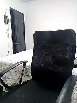 nadia  abaud online show from February 2026 03:37:02 AM