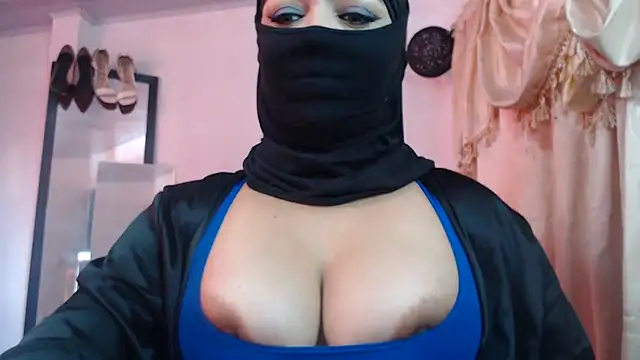 nadia  abaud online show from July 2026 09:45:02 PM