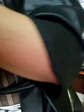 nadia  abaud online show from September 2025 03:13:02 AM