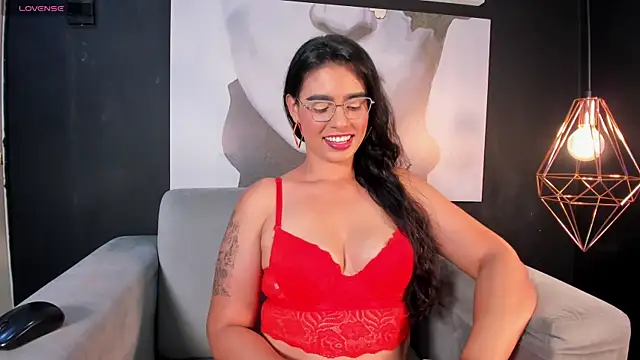 Snapshot of BellaaGrace chatting on May 2026 08:13:01 PM BellaaGrace online show from May 2026 08:13:01 PM