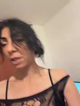Yasmiinee online show from April 2026 07:33:02 PM