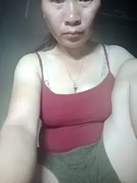 Snapshot of Lella_01 chatting on June 2026 12:01:02 AM Lella 01 online show from June 2026 12:01:02 AM