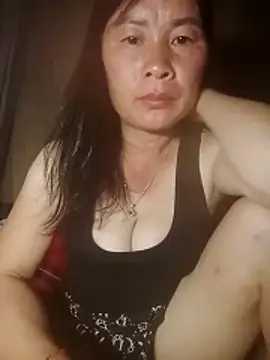 Snapshot of Lella_01 chatting on June 2026 01:17:01 PM Lella 01 online show from June 2026 01:17:01 PM