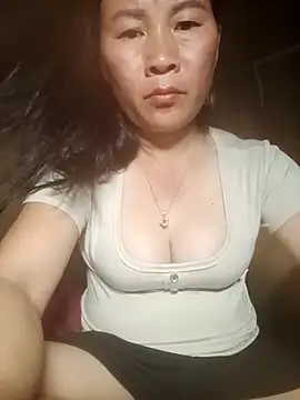 Snapshot of Lella_01 chatting on June 2026 07:03:01 AM Lella 01 online show from June 2026 07:03:01 AM