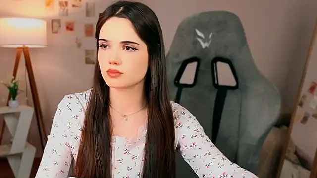 serenenov online show from May 2026 07:36:01 PM