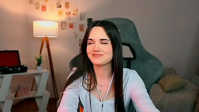 serenenov online show from April 2026 07:11:02 PM