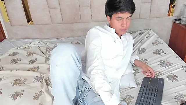 Snapshot of JassonMuller chatting on June 2026 12:32:02 AM JassonMuller online show from June 2026 12:32:02 AM