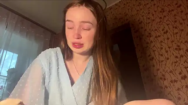 Chloooee online show from May 2026 03:18:02 PM