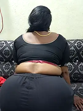 Snapshot of Sunitha-tamilponu chatting on August 2026 03:59:01 AM Sunitha-tamilponu online show from August 2026 03:59:01 AM