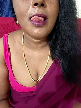 Snapshot of Sunitha-tamilponu chatting on June 2026 03:21:01 PM Sunitha-tamilponu online show from June 2026 03:21:01 PM