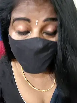 Snapshot of Sunitha-tamilponu chatting on June 2026 07:14:02 PM Sunitha-tamilponu online show from June 2026 07:14:02 PM