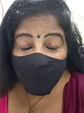 Snapshot of Sunitha-tamilponu chatting on July 2026 01:01:02 AM Sunitha-tamilponu online show from July 2026 01:01:02 AM