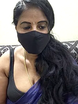Snapshot of Sunitha-tamilponu chatting on July 2026 08:17:01 PM Sunitha-tamilponu online show from July 2026 08:17:01 PM