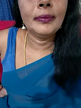 Snapshot of Sunitha-tamilponu chatting on June 2026 06:07:02 PM Sunitha-tamilponu online show from June 2026 06:07:02 PM