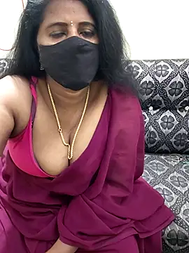 Snapshot of Sunitha-tamilponu chatting on July 2026 09:05:02 AM Sunitha-tamilponu online show from July 2026 09:05:02 AM