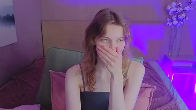 Emily Cartex online show from July 2026 05:51:01 AM