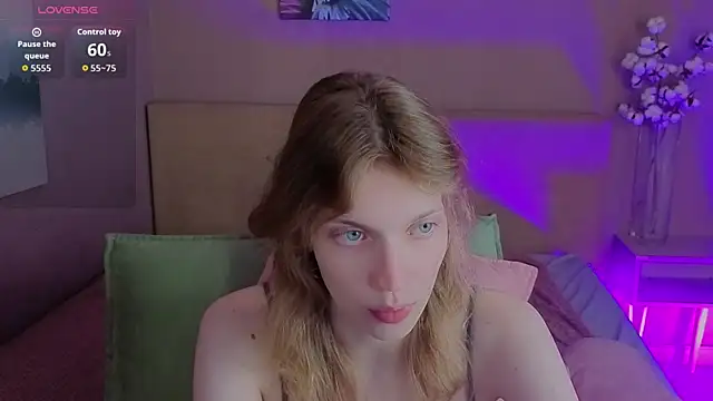 Emily Cartex online show from July 2026 06:20:01 AM