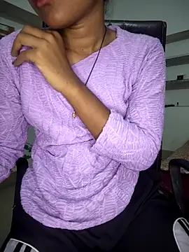 ESHA-LOVE online show from May 2026 05:10:02 PM