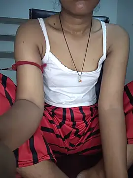 ESHA-LOVE online show from June 2026 11:35:02 PM