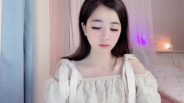 amy-6668 online show from May 2026 06:10:02 AM