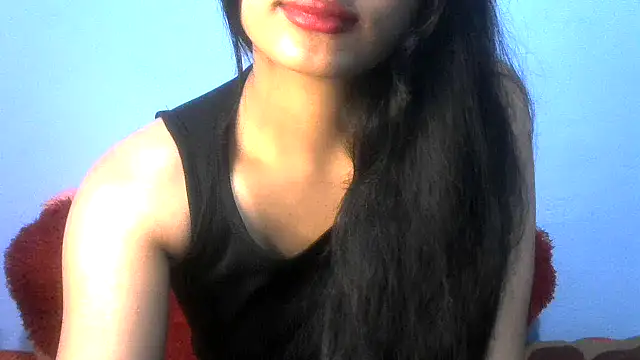 Snapshot of sharmeeli_sima chatting on May 2026 12:48:01 PM sharmeeli sima online show from May 2026 12:48:01 PM