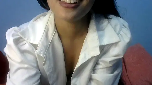 Snapshot of sharmeeli_sima chatting on May 2026 07:12:02 AM sharmeeli sima online show from May 2026 07:12:02 AM