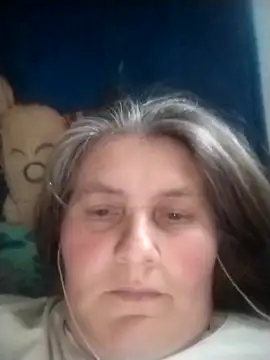 IrisMaris37 online show from May 2026 10:52:01 AM