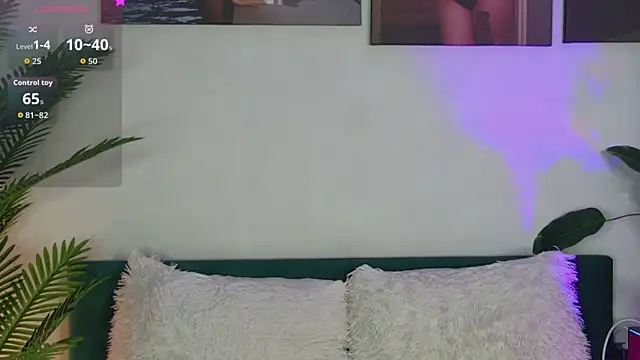 AddisonHux online show from June 2026 08:43:01 PM