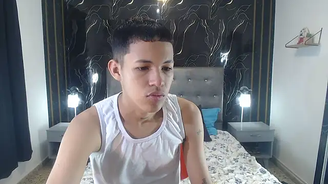 PhillipCox online show from May 2026 12:48:02 PM