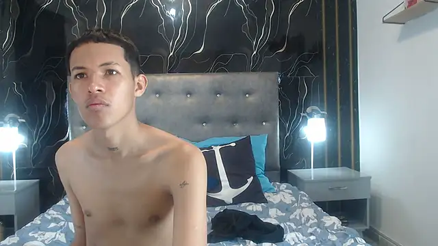 PhillipCox online show from April 2026 08:16:01 PM