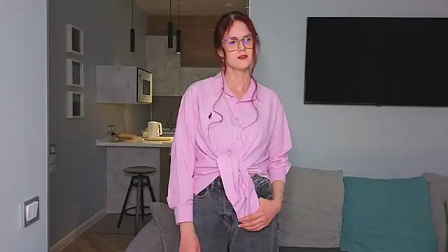 redheaddie online show from May 2026 06:11:02 PM